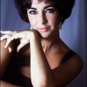 Elizabeth Taylor Ain’t Getting Hitched